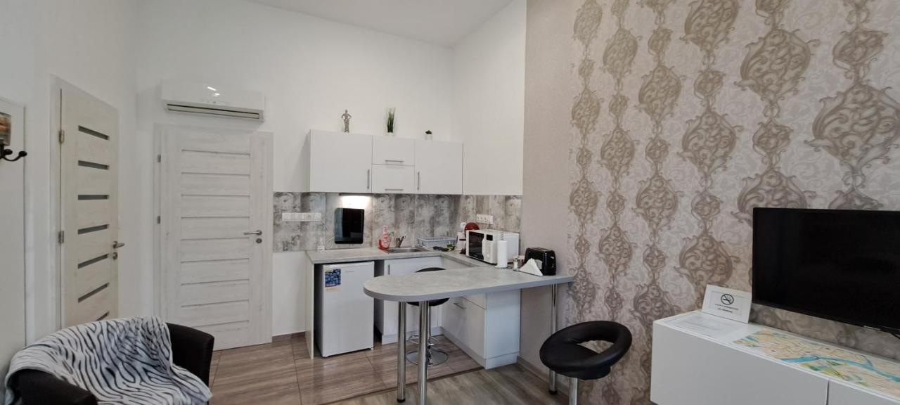 Pompar Belvarosi Apartman سيغيد المظهر الخارجي الصورة